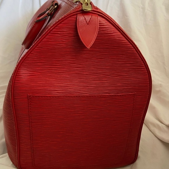 Louis Vuitton Keepal 50 Castilian Epi Red Duffle🔥 - Picture 2 of 8